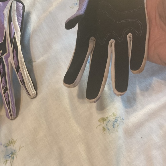 Typhoon riding gloves - Picture 17 of 17